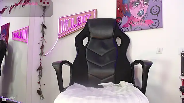 Violet-Queen online show from 01/31/25, 09:59