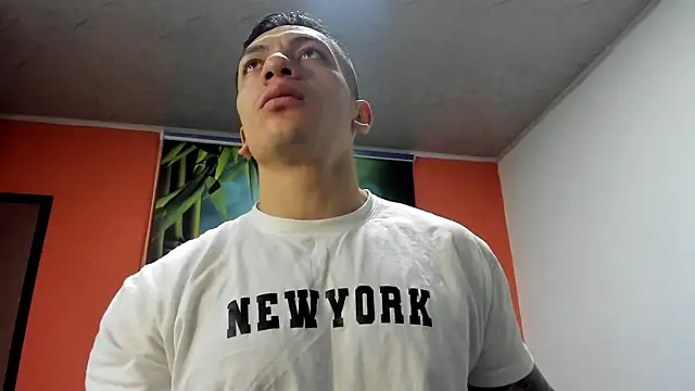 aquiles 51 online show from 12/14/25, 01:27