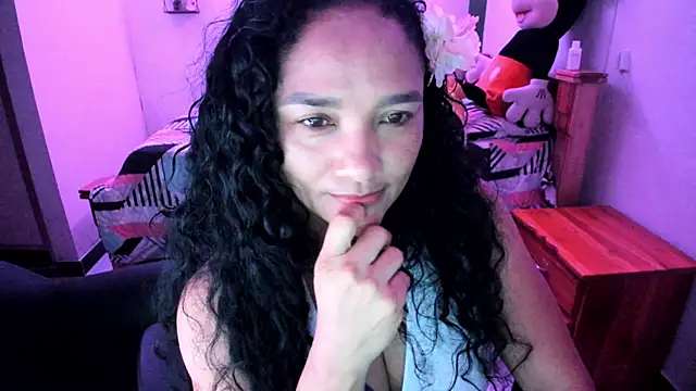 Snapshot of rayza_mature_154 chatting on 05/09/26, 02:55 rayza mature 154 online show from 05/09/26, 02:55