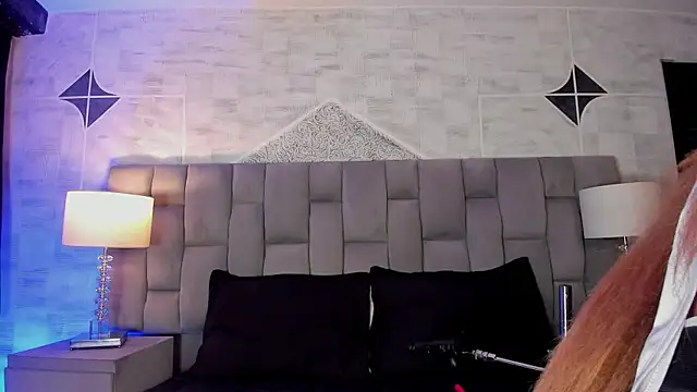 Elena-Rosse online show from 04/14/26, 12:27