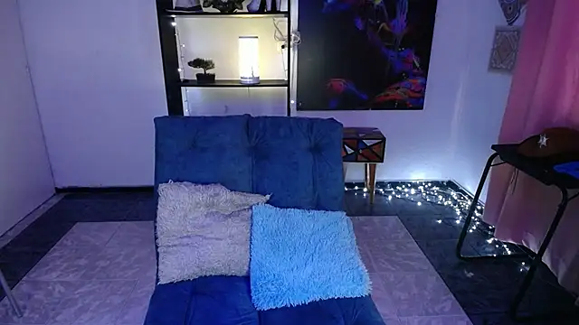 IsaBaileys  online show from 01/15/25, 07:01