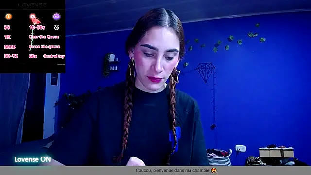 IsaBaileys  online show from 09/29/25, 09:19