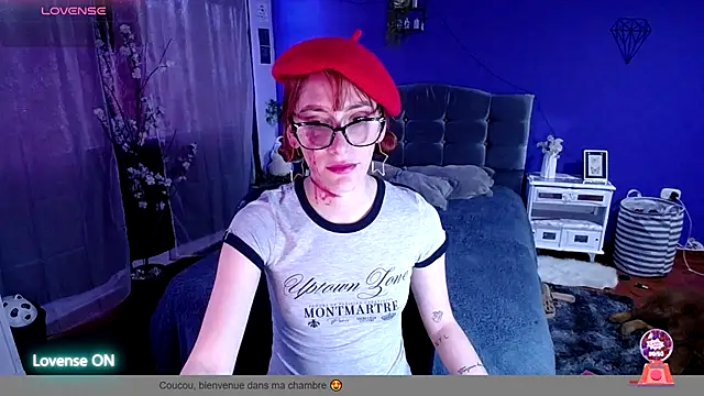 IsaBaileys  online show from 10/27/25, 08:35