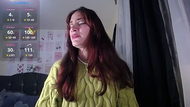 IsaBaileys  online show from 04/15/26, 02:29