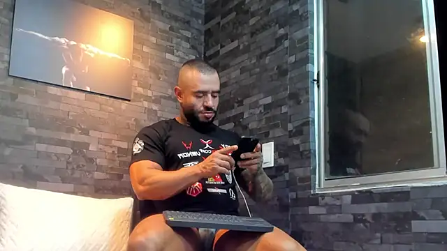 Snapshot of BruceDallas chatting on 11/24/25, 12:43 BruceDallas online show from 11/24/25, 12:43