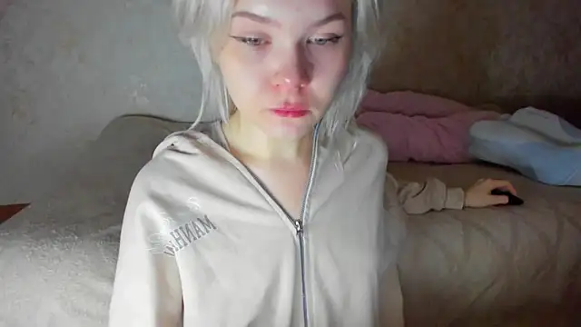 Snapshot of Dopaminegirl chatting on 09/30/25, 09:31 Dopaminegirl online show from 09/30/25, 09:31