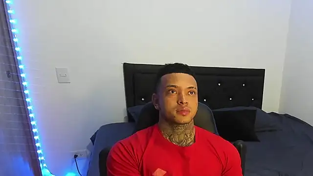 Stiven collins online show from 03/05/25, 06:33