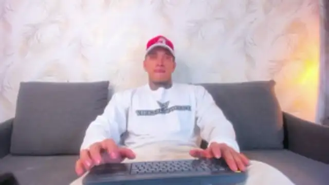 Stiven collins online show from 02/05/26, 09:30