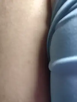 ale blossom online show from 10/31/25, 04:13