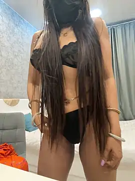 Snapshot of Monalisadon018 chatting on 12/15/24, 04:26 Monalisadon018 online show from 12/15/24, 04:26