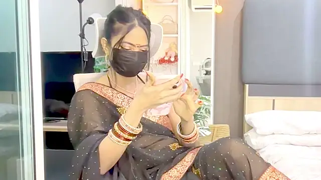 Snapshot of Monalisadon018 chatting on 01/17/26, 05:49 Monalisadon018 online show from 01/17/26, 05:49