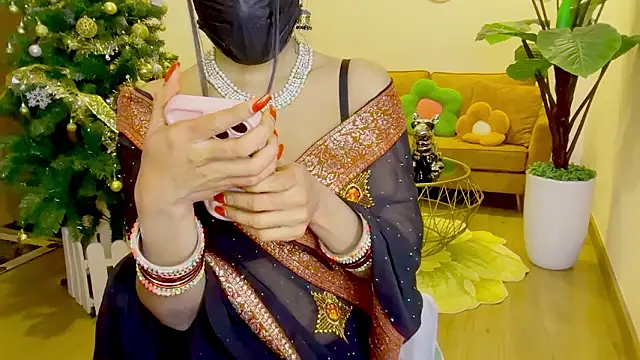 Snapshot of Monalisadon018 chatting on 02/12/26, 06:52 Monalisadon018 online show from 02/12/26, 06:52