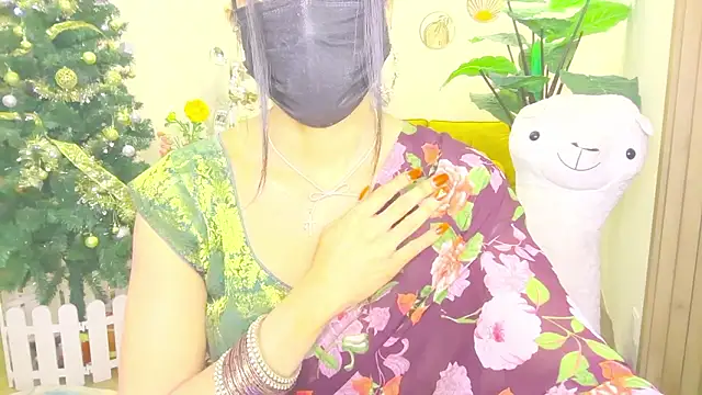 Snapshot of Monalisadon018 chatting on 02/18/26, 06:09 Monalisadon018 online show from 02/18/26, 06:09