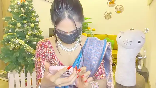 Snapshot of Monalisadon018 chatting on 02/26/26, 06:56 Monalisadon018 online show from 02/26/26, 06:56