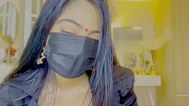 Monalisadon018 online show from 04/13/26, 09:15