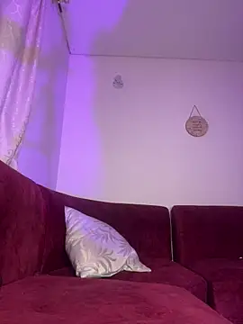 Chloemercury online show from 12/16/25, 07:02