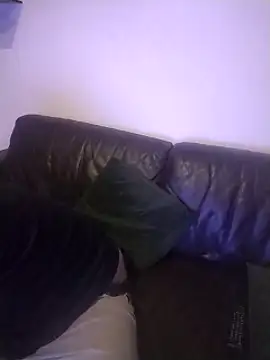 Knuffelstaaf123 online show from 02/06/25, 10:43