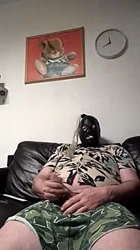 Knuffelstaaf123 online show from 12/14/25, 11:53