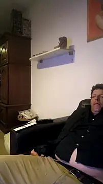 Knuffelstaaf123 online show from 04/09/26, 07:19