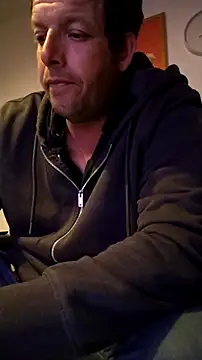 Knuffelstaaf123 online show from 04/19/26, 08:22