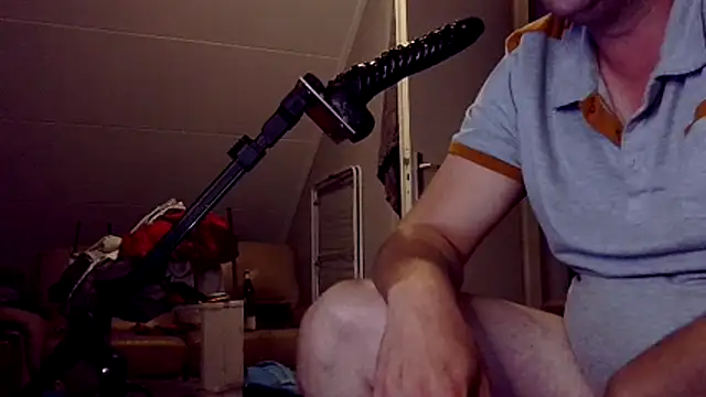 Knuffelstaaf123 online show from 07/23/26, 08:29
