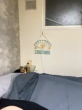 Snapshot of miyabi_room chatting on 10/26/25, 01:28 miyabi room online show from 10/26/25, 01:28