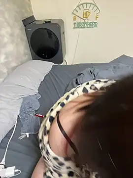 Snapshot of miyabi_room chatting on 02/04/26, 01:06 miyabi room online show from 02/04/26, 01:06