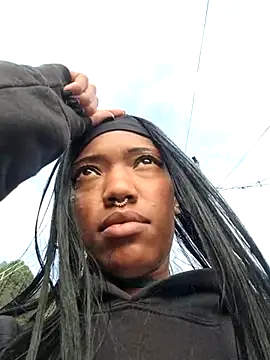 Honey-420- online show from 10/24/25, 11:39