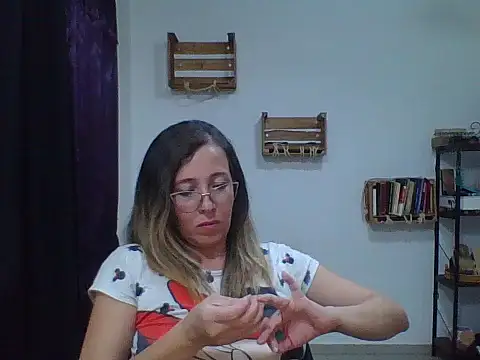 charlott ponce online show from 11/10/25, 11:59