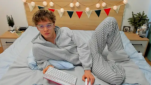 Fandi 777 online show from 01/08/25, 09:53