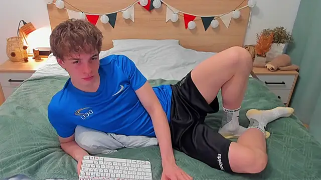 Fandi 777 online show from 11/12/25, 07:09