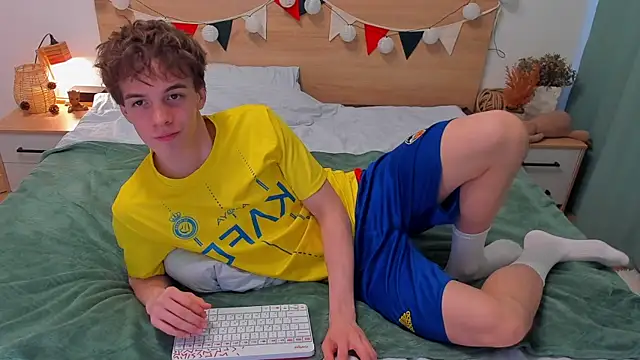 Fandi 777 online show from 11/20/25, 08:36