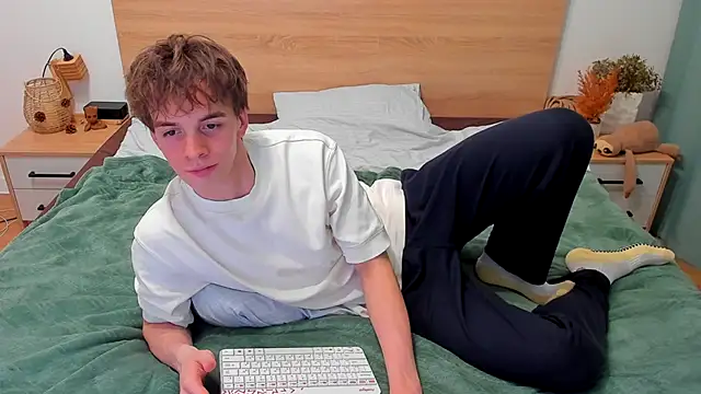 Fandi 777 online show from 11/25/25, 02:28