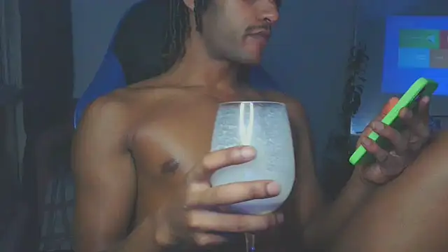 Snapshot of gerson173Hugo chatting on 02/13/25, 01:29 gerson173Hugo online show from 02/13/25, 01:29