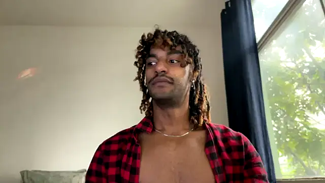 Snapshot of gerson173Hugo chatting on 10/28/25, 11:14 gerson173Hugo online show from 10/28/25, 11:14