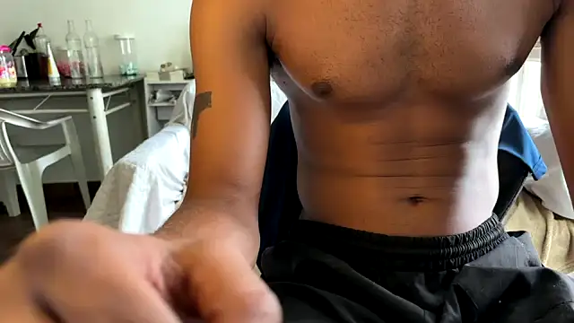 Snapshot of gerson173Hugo chatting on 12/16/25, 01:16 gerson173Hugo online show from 12/16/25, 01:16