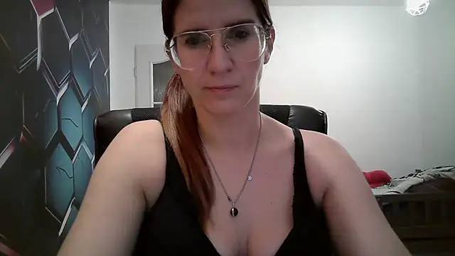 KayaRose online show from 09/29/25, 04:12