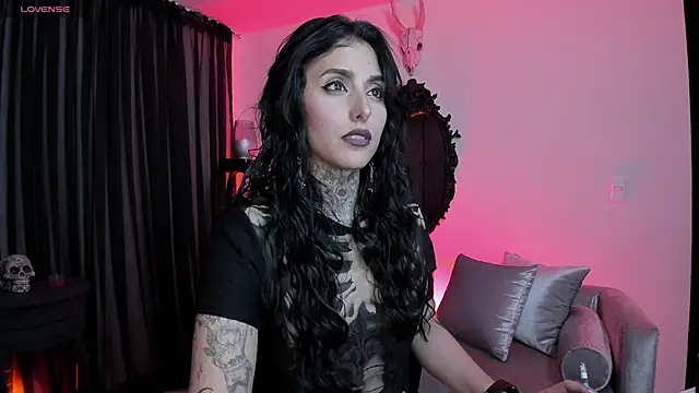 Snapshot of nasty_aliice1 chatting on 11/06/25, 05:30 nasty aliice1 online show from 11/06/25, 05:30