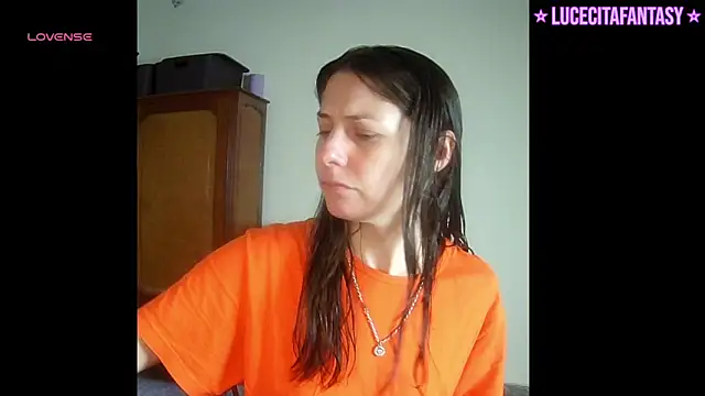 lucecitafantasy2 online show from 04/23/26, 07:16