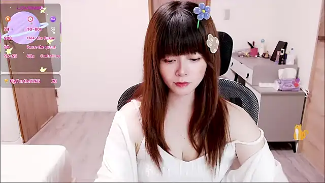 Snapshot of a0513 chatting on 09/29/25, 03:28 a0513 online show from 09/29/25, 03:28