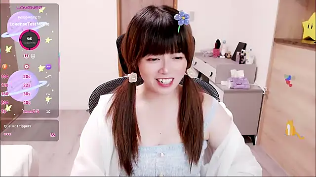 Snapshot of a0513 chatting on 10/02/25, 03:19 a0513 online show from 10/02/25, 03:19