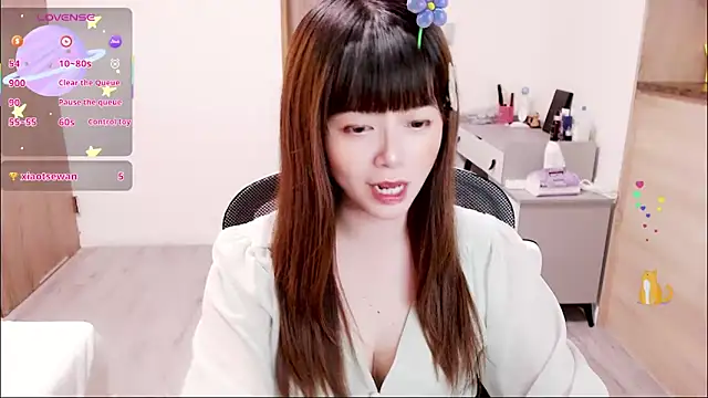 Snapshot of a0513 chatting on 10/09/25, 03:43 a0513 online show from 10/09/25, 03:43