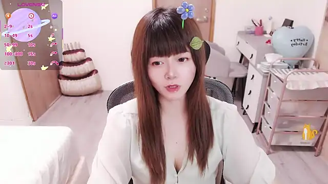 Snapshot of a0513 chatting on 05/17/26, 02:57 a0513 online show from 05/17/26, 02:57