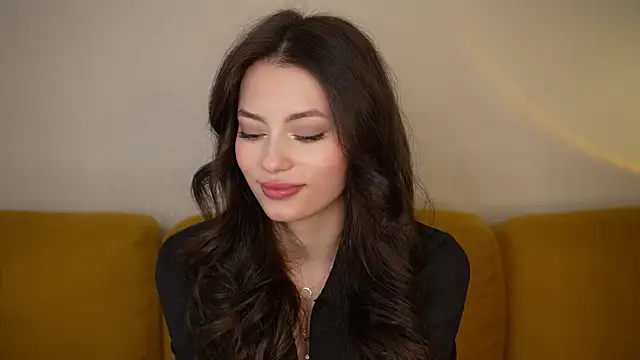 Snapshot of FirstOfFallen chatting on 11/28/25, 11:13 FirstOfFallen online show from 11/28/25, 11:13