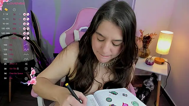 Tamara m  online show from 09/23/25, 04:54