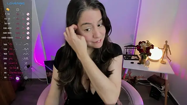 Tamara m  online show from 05/18/26, 06:25