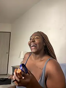 emilyrojas online show from 09/22/25, 12:07