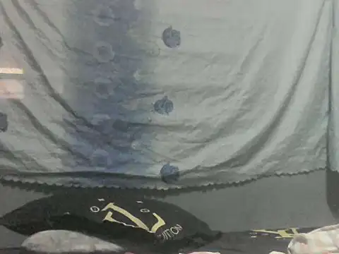 Urvin32 online show from 11/15/25, 07:21