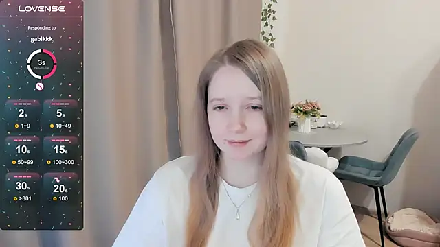 Snapshot of Alyaley chatting on 12/23/25, 09:07 Alyaley online show from 12/23/25, 09:07