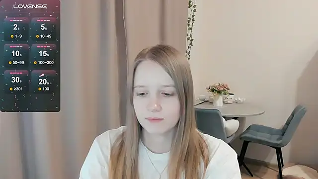 Snapshot of Alyaley chatting on 01/13/26, 01:55 Alyaley online show from 01/13/26, 01:55